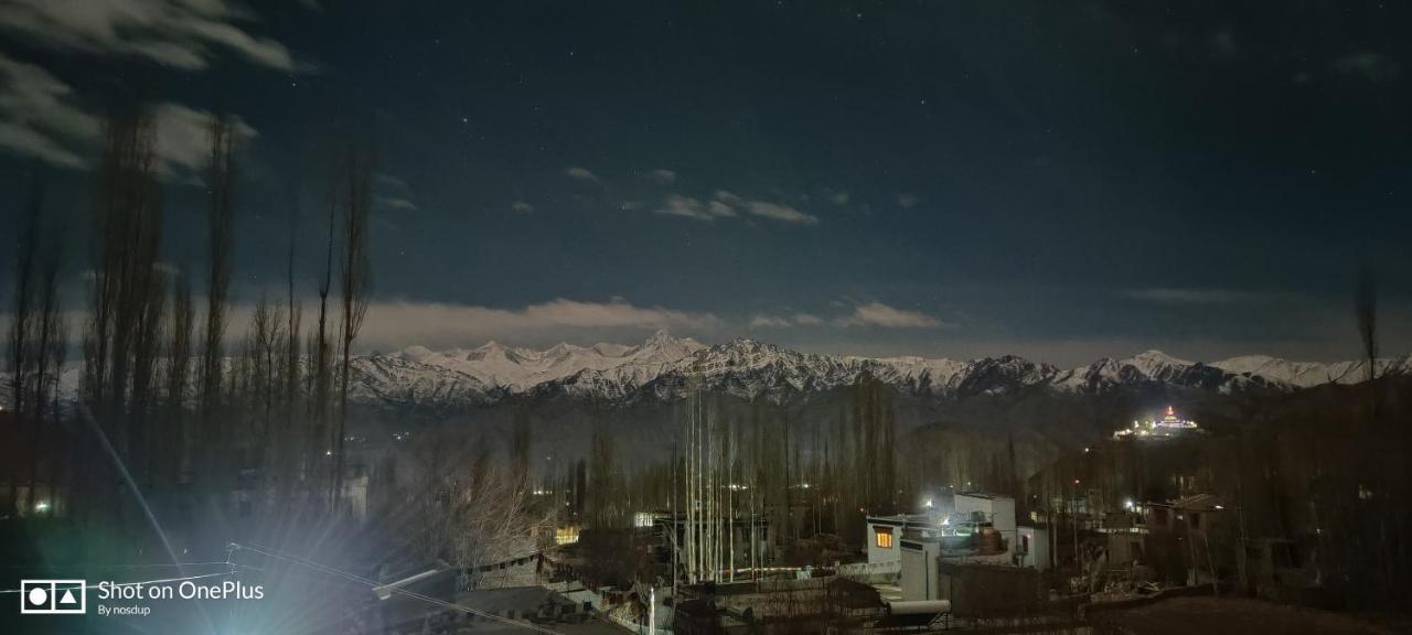 Ladakh Country Inn Leh Bagian luar foto