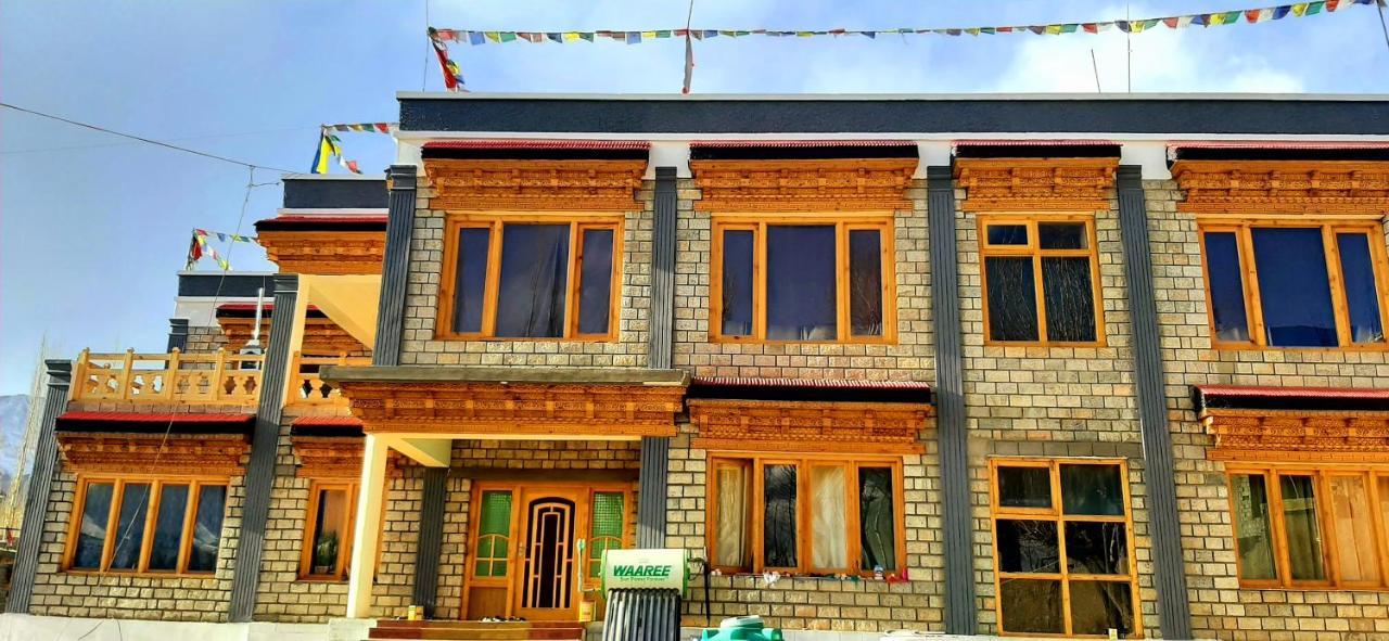 Ladakh Country Inn Leh Bagian luar foto