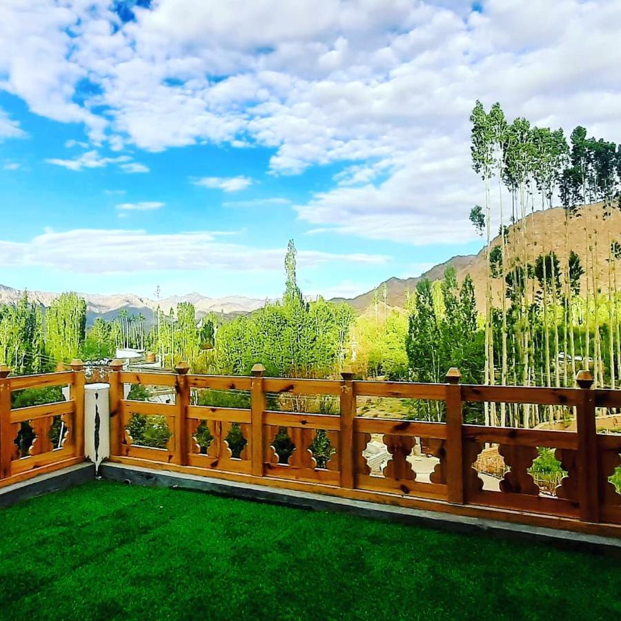 Ladakh Country Inn Leh Bagian luar foto